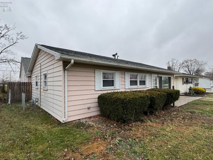 1310 Elmhurst Lane, Fremont, 43420, 3 Bedrooms Bedrooms, ,2 BathroomsBathrooms,Residential,For Sale,Elmhurst,20254736