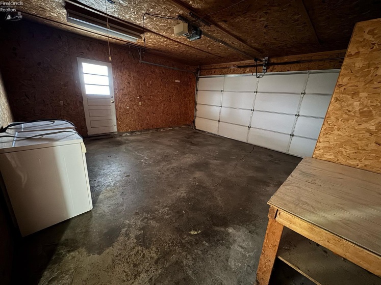 1310 Elmhurst Lane, Fremont, 43420, 3 Bedrooms Bedrooms, ,2 BathroomsBathrooms,Residential,For Sale,Elmhurst,20254736