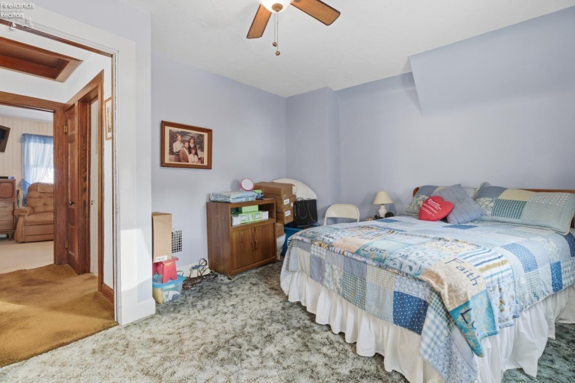 412 Kentucky Avenue, Lorain, 44052, 2 Bedrooms Bedrooms, ,2 BathroomsBathrooms,Residential,For Sale,Kentucky,20254740