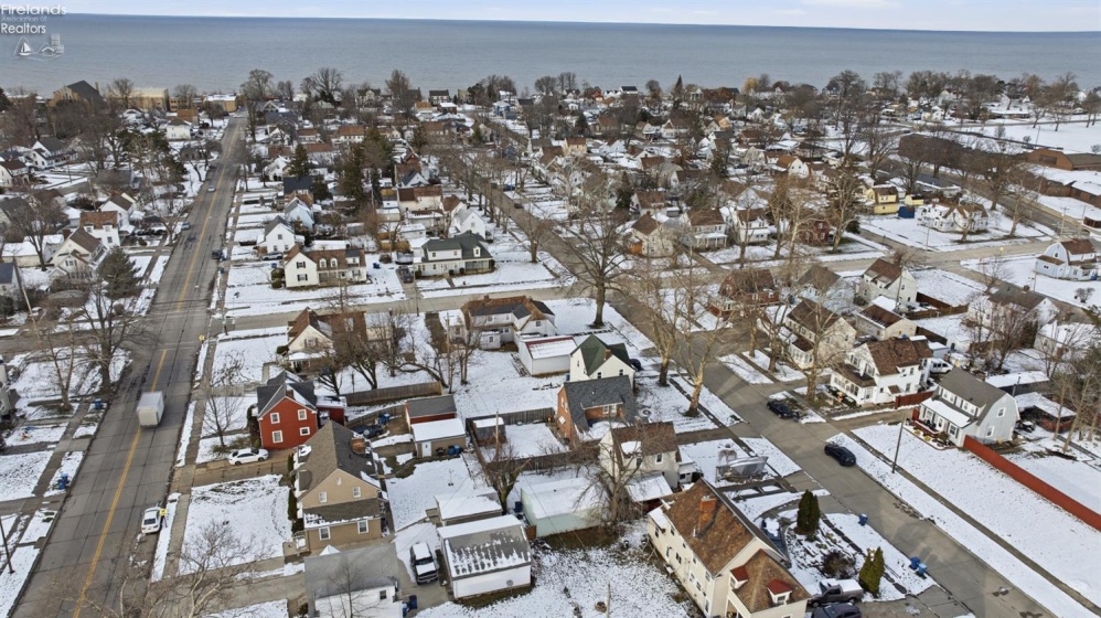 412 Kentucky Avenue, Lorain, 44052, 2 Bedrooms Bedrooms, ,2 BathroomsBathrooms,Residential,For Sale,Kentucky,20254740