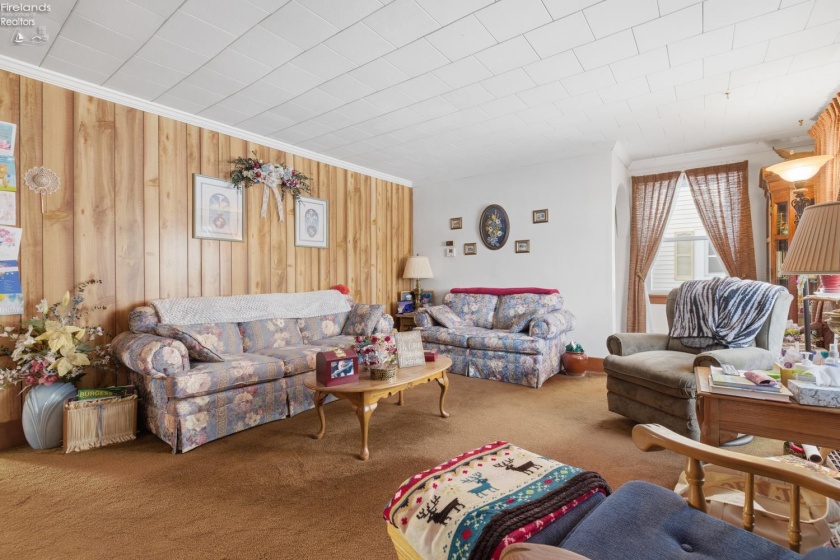 412 Kentucky Avenue, Lorain, 44052, 2 Bedrooms Bedrooms, ,2 BathroomsBathrooms,Residential,For Sale,Kentucky,20254740