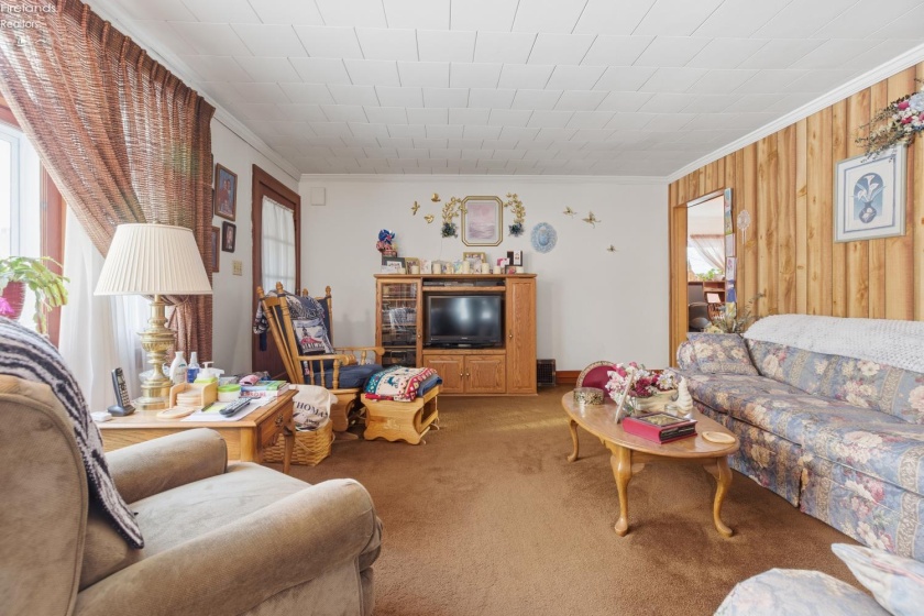 412 Kentucky Avenue, Lorain, 44052, 2 Bedrooms Bedrooms, ,2 BathroomsBathrooms,Residential,For Sale,Kentucky,20254740