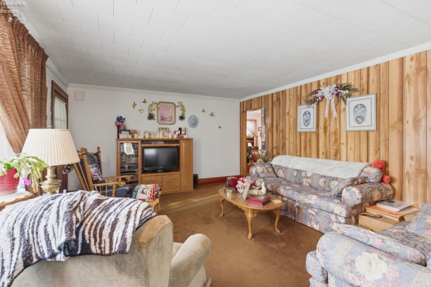 412 Kentucky Avenue, Lorain, 44052, 2 Bedrooms Bedrooms, ,2 BathroomsBathrooms,Residential,For Sale,Kentucky,20254740