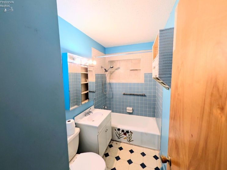 116 GILCHER Avenue, Sandusky, 44870, 3 Bedrooms Bedrooms, ,2 BathroomsBathrooms,Residential,For Sale,GILCHER,20254721