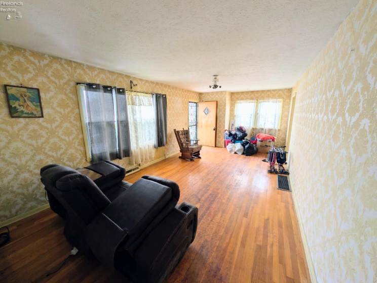 116 GILCHER Avenue, Sandusky, 44870, 3 Bedrooms Bedrooms, ,2 BathroomsBathrooms,Residential,For Sale,GILCHER,20254721