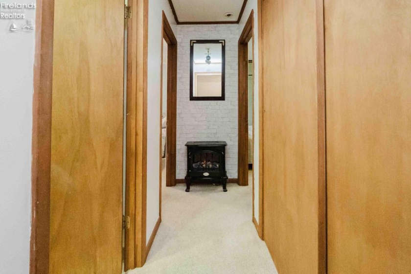 5491 Center Lane, Port Clinton, 43452, 2 Bedrooms Bedrooms, ,1 BathroomBathrooms,Residential,For Sale,Center,20254749