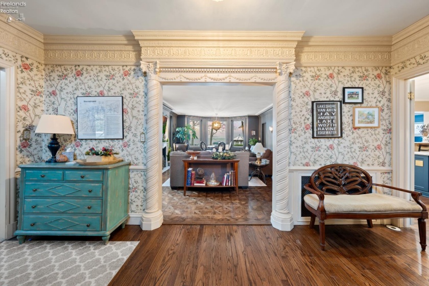 13904 Edgewater, Lakewood, 44107, 6 Bedrooms Bedrooms, ,9 BathroomsBathrooms,Residential,For Sale,Edgewater,20254710