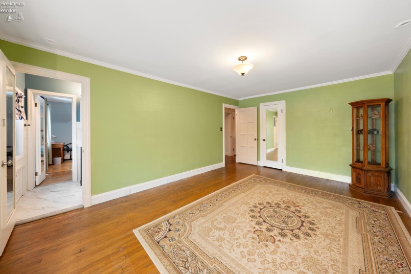 13904 Edgewater, Lakewood, 44107, 6 Bedrooms Bedrooms, ,9 BathroomsBathrooms,Residential,For Sale,Edgewater,20254710