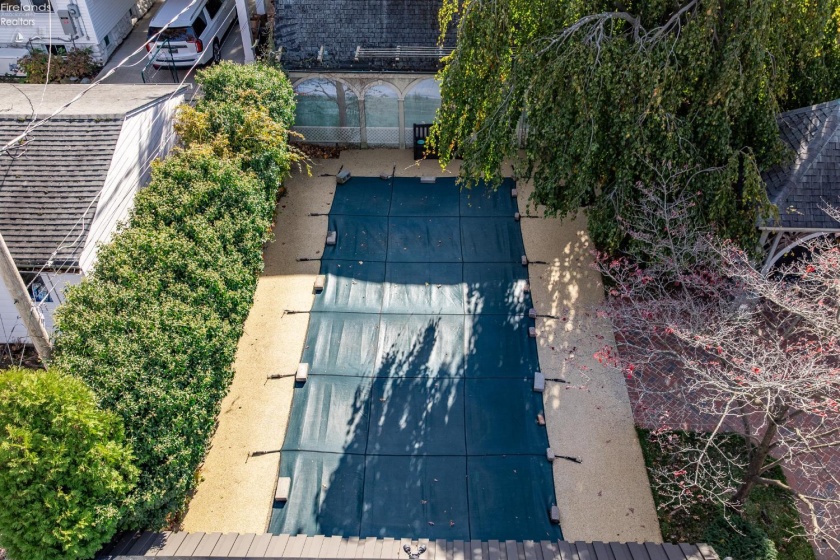 13904 Edgewater, Lakewood, 44107, 6 Bedrooms Bedrooms, ,9 BathroomsBathrooms,Residential,For Sale,Edgewater,20254710