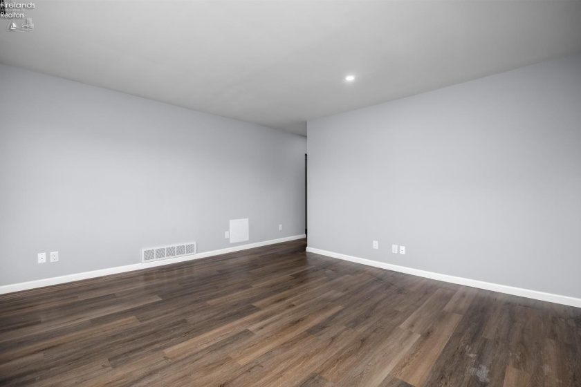 528 Central Avenue, Sandusky, 44870, ,Multiple Units,For Sale,Central,20254757