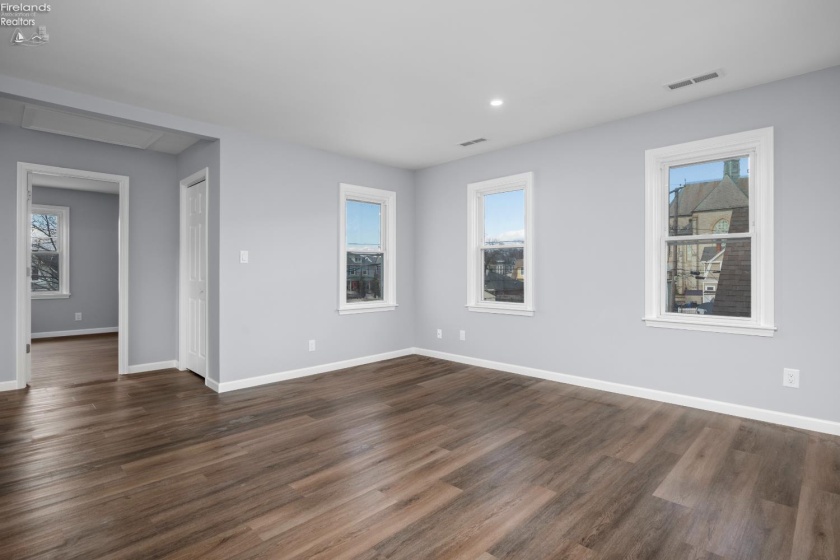 528 Central Avenue, Sandusky, 44870, ,Multiple Units,For Sale,Central,20254757