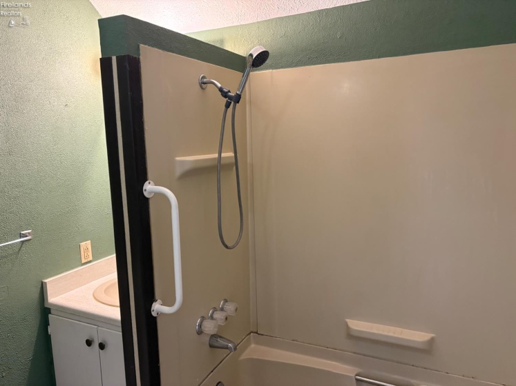 15 Minard Place, Norwalk, 44857, 2 Bedrooms Bedrooms, ,2 BathroomsBathrooms,Residential,For Sale,Minard,20254259