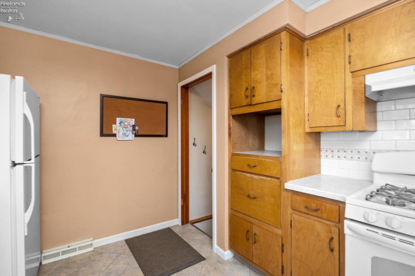 1816 36th Street, Lorain, 44053, 3 Bedrooms Bedrooms, ,2 BathroomsBathrooms,Residential,For Sale,36th,20254758