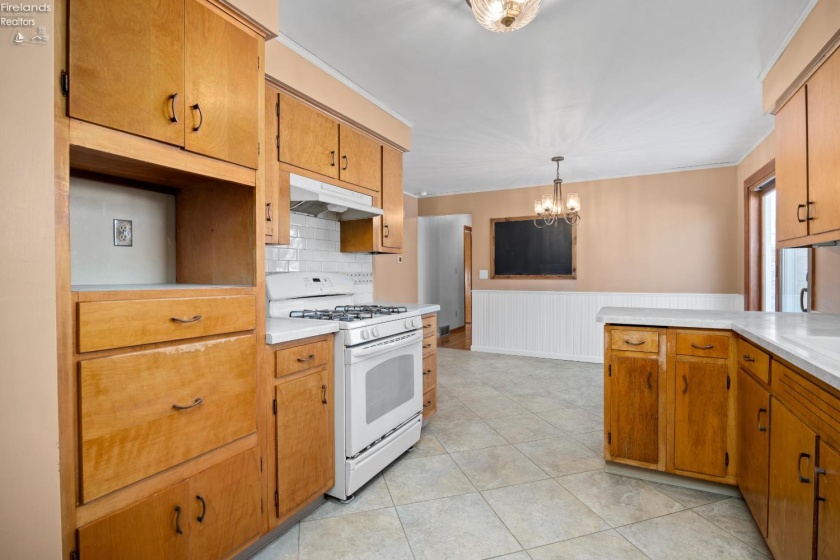 1816 36th Street, Lorain, 44053, 3 Bedrooms Bedrooms, ,2 BathroomsBathrooms,Residential,For Sale,36th,20254758