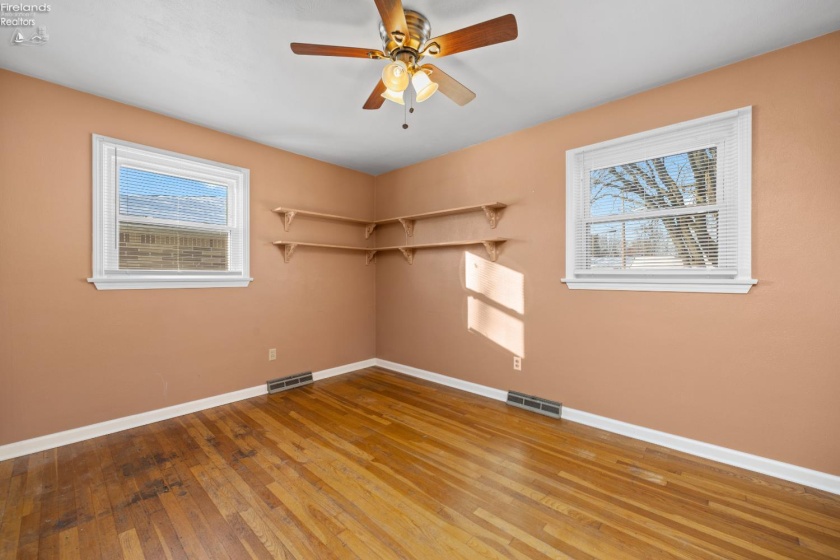 1816 36th Street, Lorain, 44053, 3 Bedrooms Bedrooms, ,2 BathroomsBathrooms,Residential,For Sale,36th,20254758