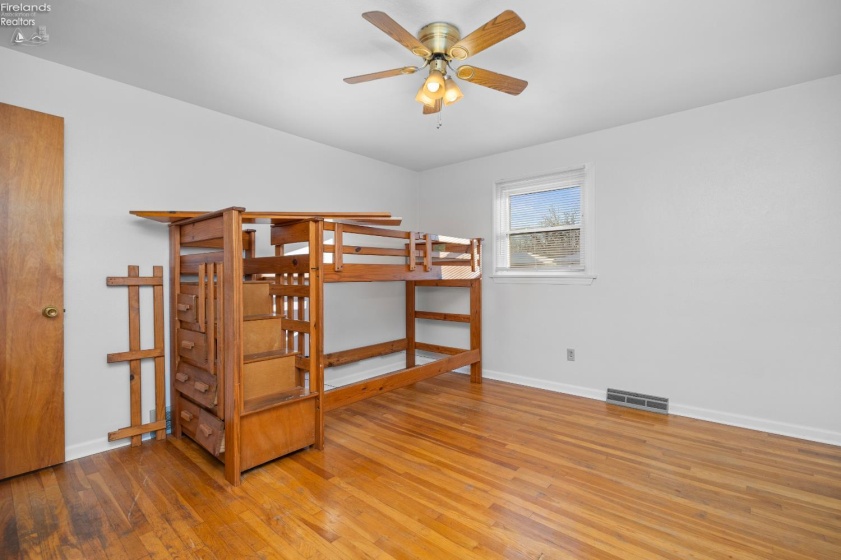 1816 36th Street, Lorain, 44053, 3 Bedrooms Bedrooms, ,2 BathroomsBathrooms,Residential,For Sale,36th,20254758