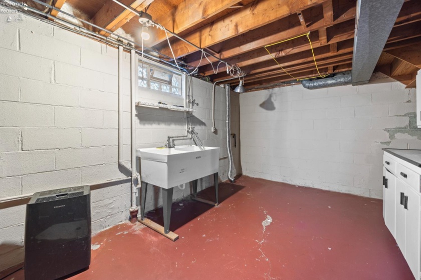 1816 36th Street, Lorain, 44053, 3 Bedrooms Bedrooms, ,2 BathroomsBathrooms,Residential,For Sale,36th,20254758