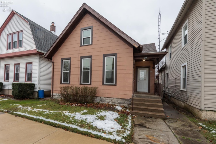306 Tyler Street, Sandusky, 44870, 3 Bedrooms Bedrooms, ,1 BathroomBathrooms,Residential,For Sale,Tyler,20254738