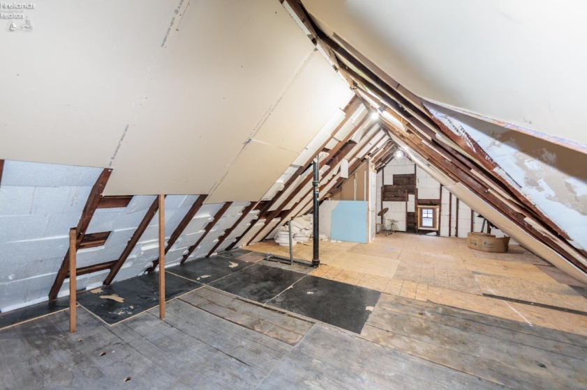 306 Tyler Street, Sandusky, 44870, 3 Bedrooms Bedrooms, ,1 BathroomBathrooms,Residential,For Sale,Tyler,20254738