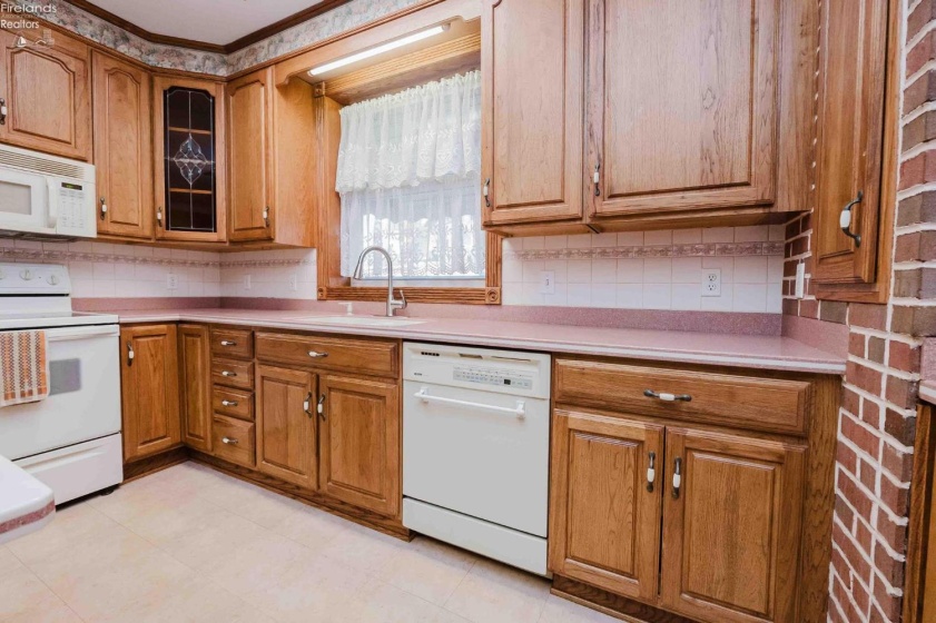 712 Tiffin Street, Fostoria, 44830, 4 Bedrooms Bedrooms, ,1 BathroomBathrooms,Residential,For Sale,Tiffin,20254765