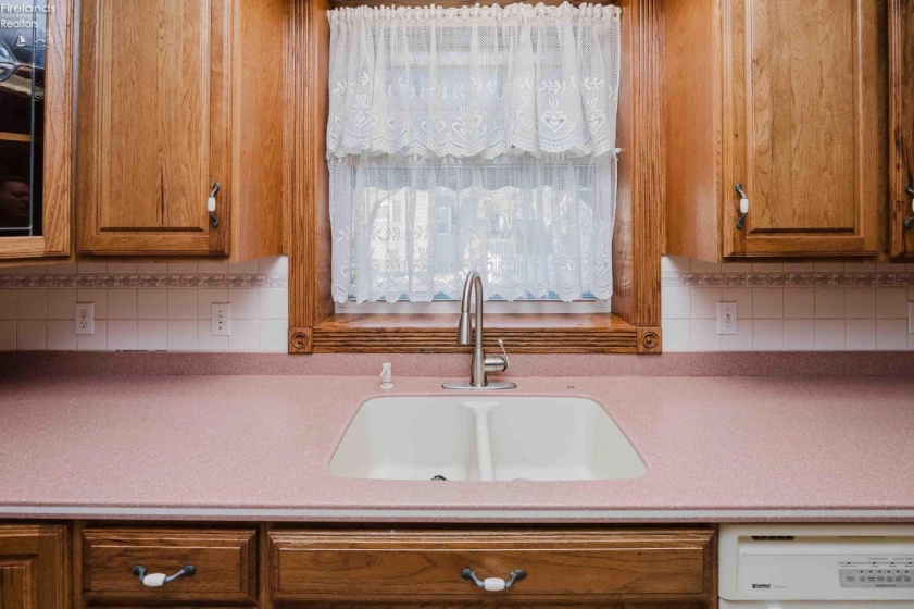 712 Tiffin Street, Fostoria, 44830, 4 Bedrooms Bedrooms, ,1 BathroomBathrooms,Residential,For Sale,Tiffin,20254765