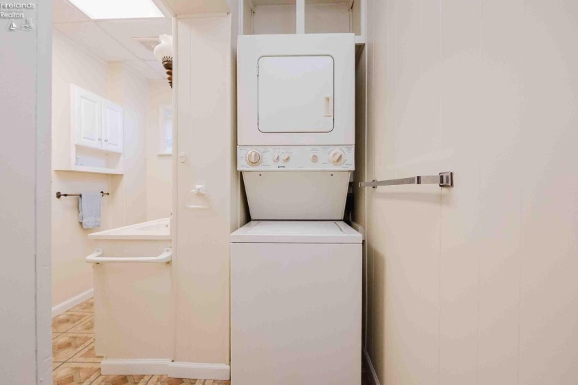 712 Tiffin Street, Fostoria, 44830, 4 Bedrooms Bedrooms, ,1 BathroomBathrooms,Residential,For Sale,Tiffin,20254765