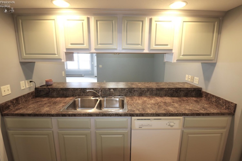 3 Fox Run, Norwalk, 44857, 2 Bedrooms Bedrooms, ,2 BathroomsBathrooms,Residential,For Sale,Fox Run,20254726