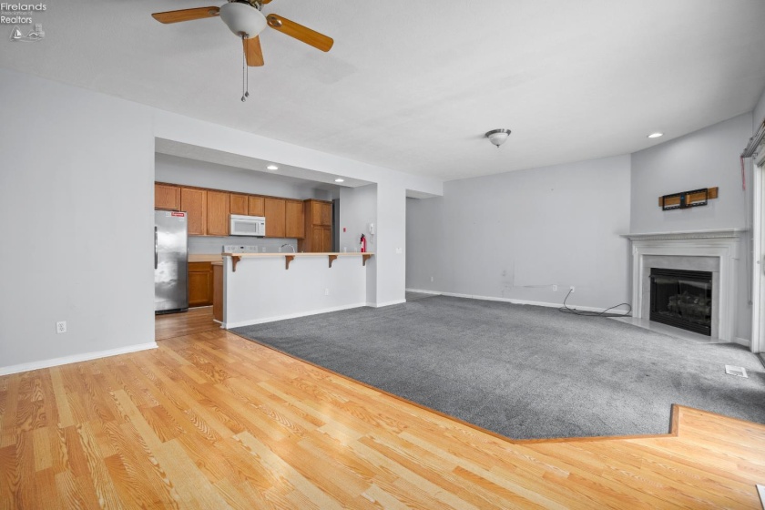 5537 Beavercrest Drive, Lorain, 44053, 2 Bedrooms Bedrooms, ,2 BathroomsBathrooms,Residential,For Sale,Beavercrest,20254767