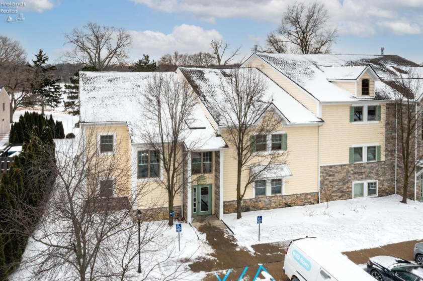 5537 Beavercrest Drive, Lorain, 44053, 2 Bedrooms Bedrooms, ,2 BathroomsBathrooms,Residential,For Sale,Beavercrest,20254767