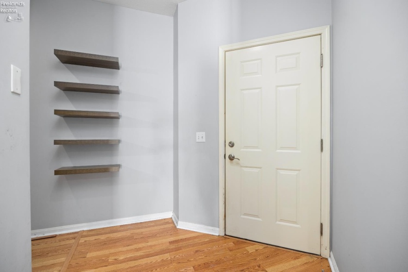 5537 Beavercrest Drive, Lorain, 44053, 2 Bedrooms Bedrooms, ,2 BathroomsBathrooms,Residential,For Sale,Beavercrest,20254767