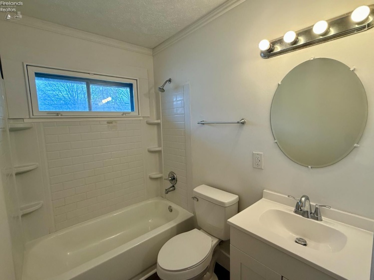 1306 larchmont Street, Sandusky, 44870, 3 Bedrooms Bedrooms, ,1 BathroomBathrooms,Residential,For Sale,larchmont,20254770