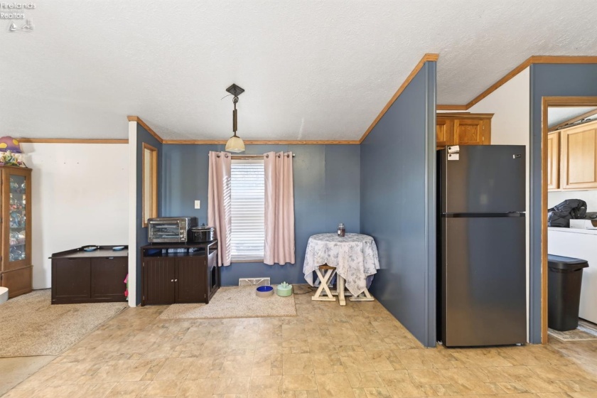 932 Skye Drive, Findlay, 45840, 2 Bedrooms Bedrooms, ,2 BathroomsBathrooms,Residential,For Sale,Skye Drive,20254771