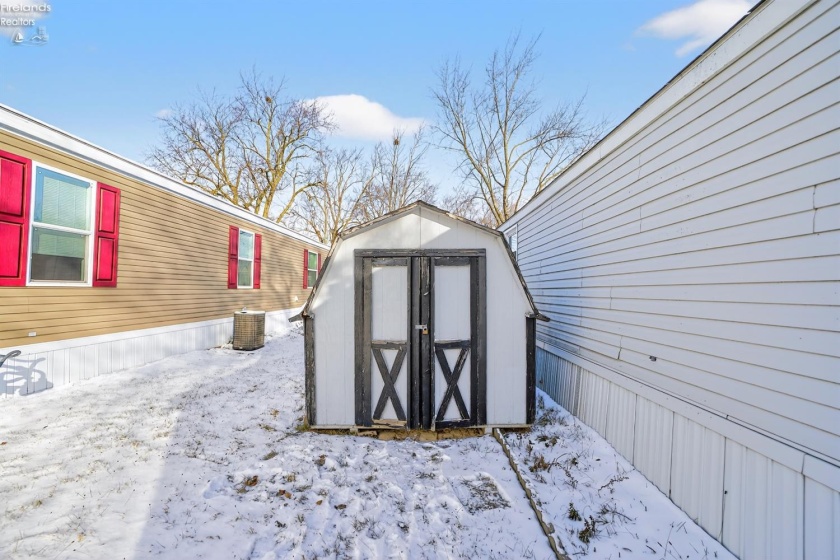 932 Skye Drive, Findlay, 45840, 2 Bedrooms Bedrooms, ,2 BathroomsBathrooms,Residential,For Sale,Skye Drive,20254771