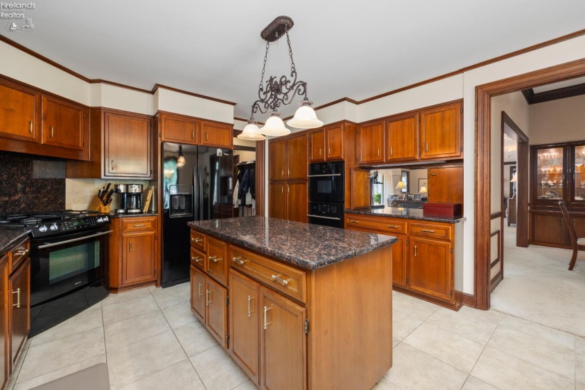 1711 Willow Drive, Sandusky, 44870, 4 Bedrooms Bedrooms, ,5 BathroomsBathrooms,Residential,For Sale,Willow,20254772