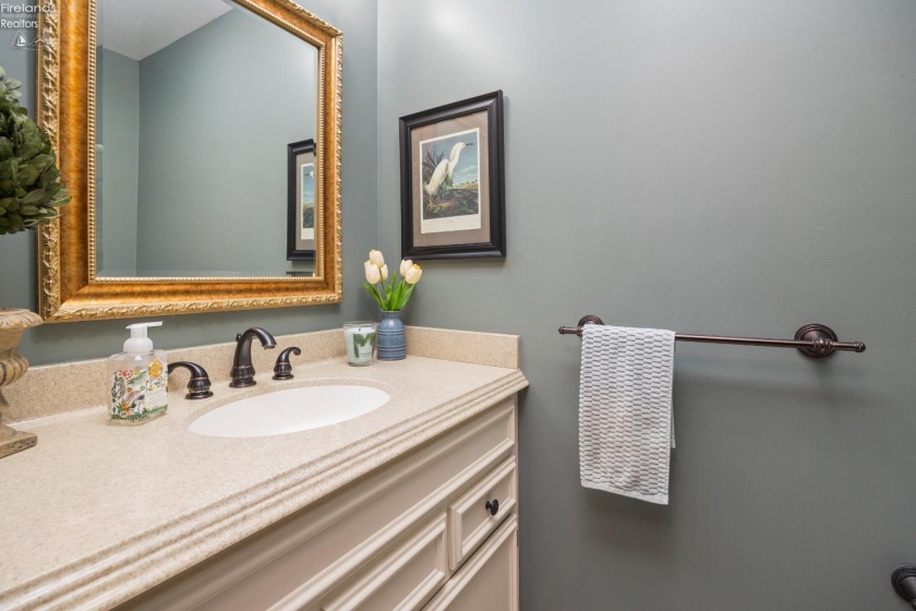 1711 Willow Drive, Sandusky, 44870, 4 Bedrooms Bedrooms, ,5 BathroomsBathrooms,Residential,For Sale,Willow,20254772