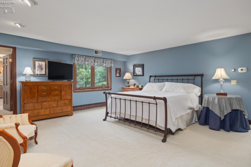 1711 Willow Drive, Sandusky, 44870, 4 Bedrooms Bedrooms, ,5 BathroomsBathrooms,Residential,For Sale,Willow,20254772