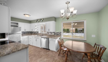 2849 Castleton, Toledo, 43613, 2 Bedrooms Bedrooms, ,1 BathroomBathrooms,Residential,For Sale,Castleton,20254735