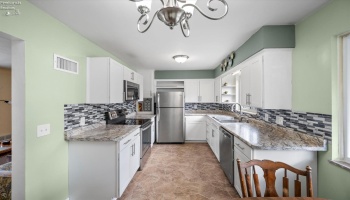 2849 Castleton, Toledo, 43613, 2 Bedrooms Bedrooms, ,1 BathroomBathrooms,Residential,For Sale,Castleton,20254735