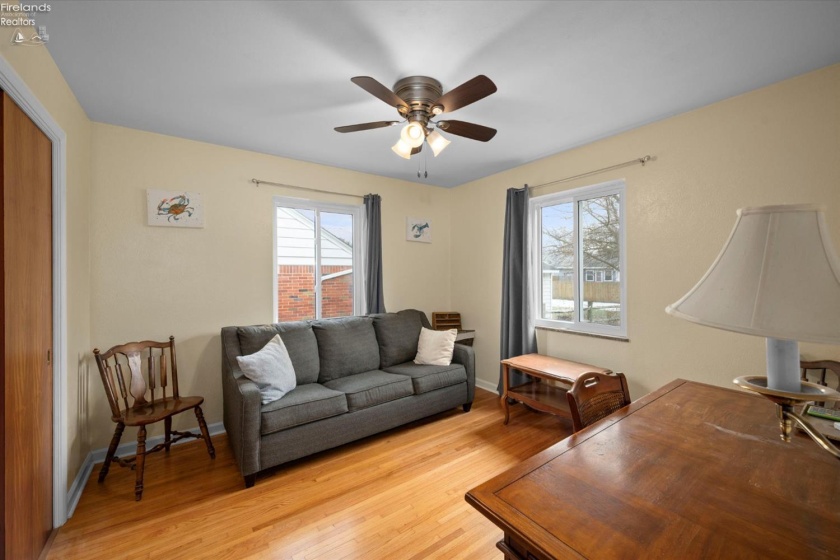 2849 Castleton, Toledo, 43613, 2 Bedrooms Bedrooms, ,1 BathroomBathrooms,Residential,For Sale,Castleton,20254735