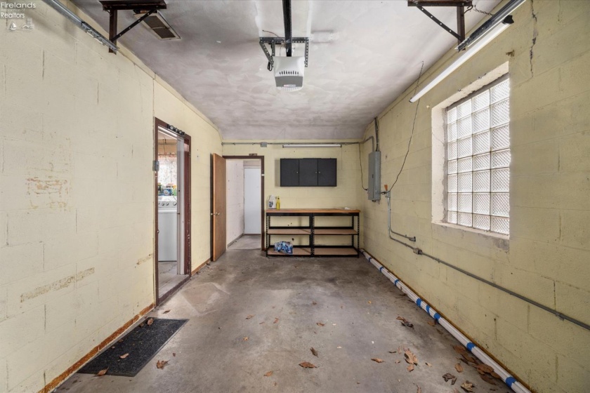 2849 Castleton, Toledo, 43613, 2 Bedrooms Bedrooms, ,1 BathroomBathrooms,Residential,For Sale,Castleton,20254735