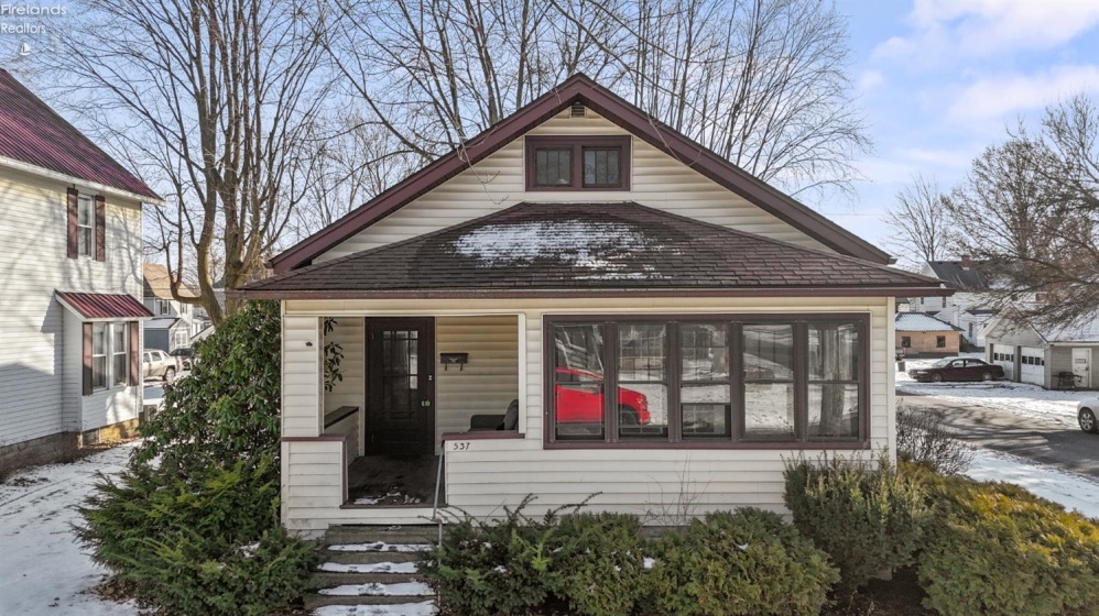 537 Clark Street, Willard, 44890, 2 Bedrooms Bedrooms, ,1 BathroomBathrooms,Residential,For Sale,Clark,20254759