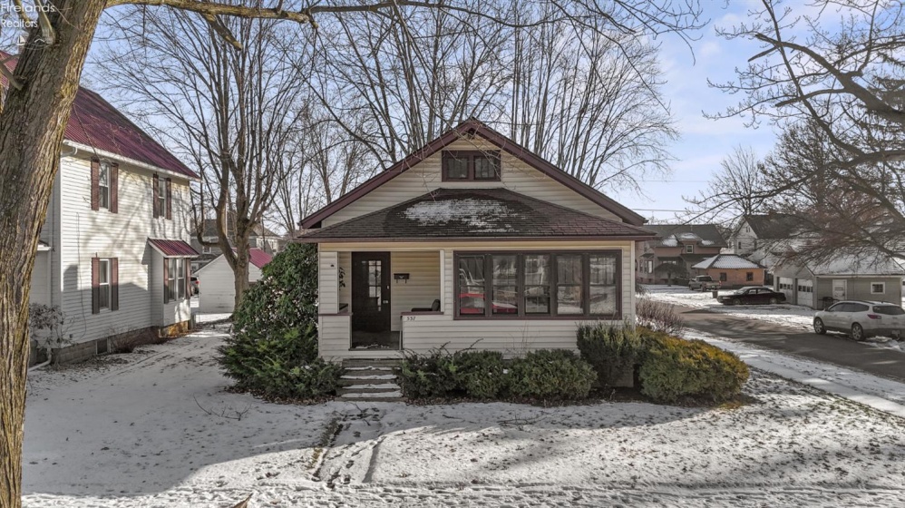 537 Clark Street, Willard, 44890, 2 Bedrooms Bedrooms, ,1 BathroomBathrooms,Residential,For Sale,Clark,20254759