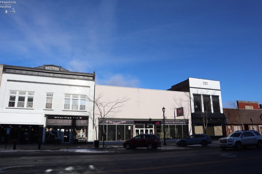 35 main Street, Norwalk, 44857, ,Commercial,For Sale,main,20254779