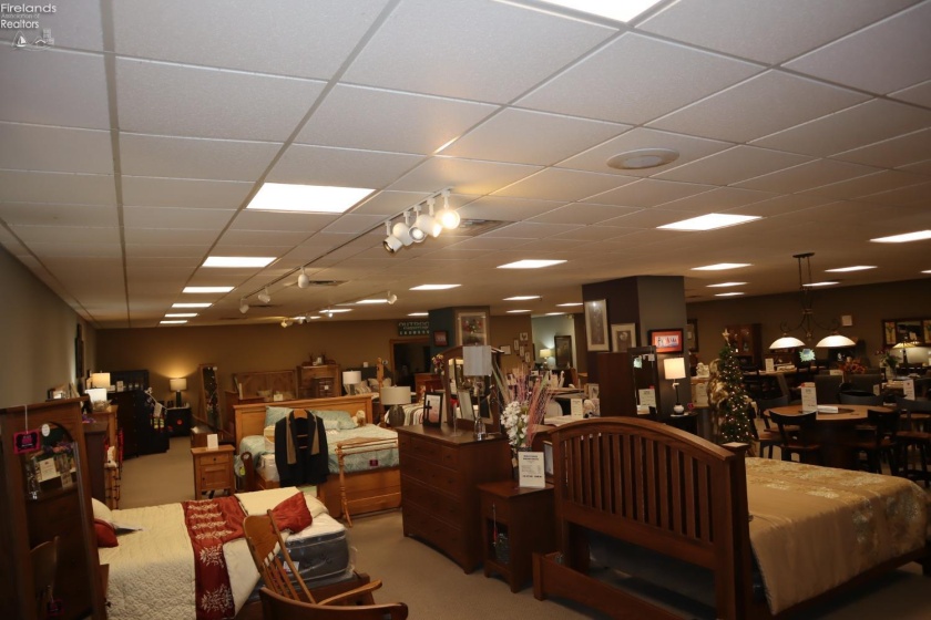 35 main Street, Norwalk, 44857, ,Commercial,For Sale,main,20254779