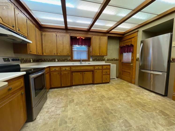 346 Buckeye Street, Clyde, 43410, 4 Bedrooms Bedrooms, ,2 BathroomsBathrooms,Residential,For Sale,Buckeye,20254753