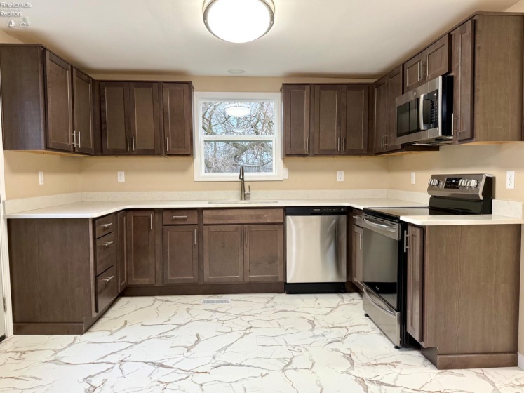 1448 Dixon Drive, Sandusky, 44870, 3 Bedrooms Bedrooms, ,1 BathroomBathrooms,Residential,For Sale,Dixon,20254785