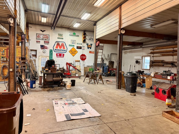 1001 Oak Street, Woodville, 43469, ,1 BathroomBathrooms,Residential,For Sale,Oak,20254739