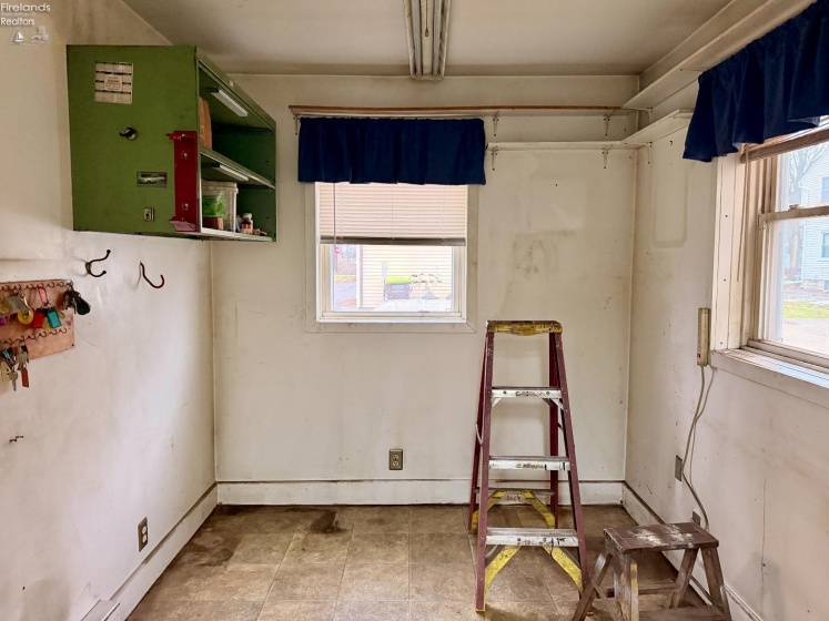 1001 Oak Street, Woodville, 43469, ,1 BathroomBathrooms,Residential,For Sale,Oak,20254739