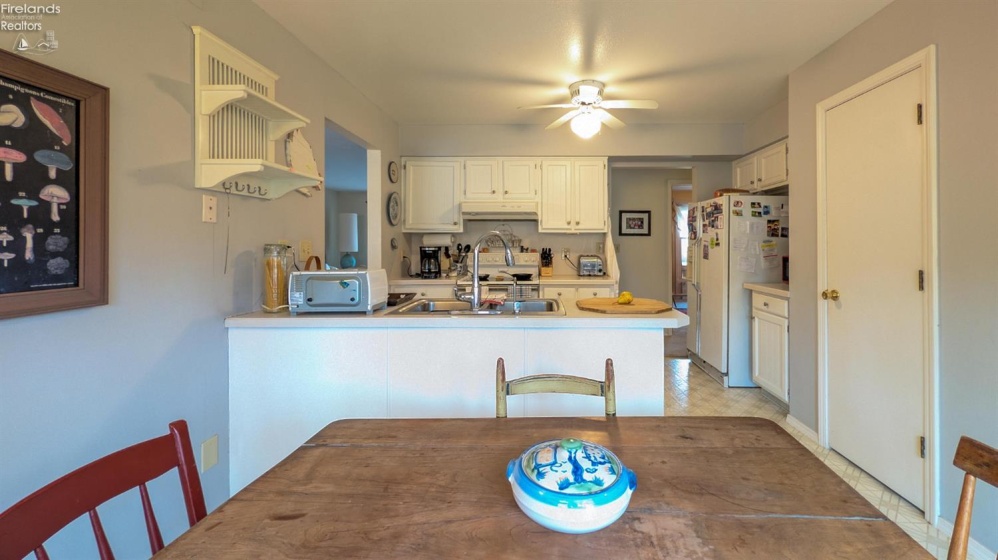 3617 Karwood Drive, Port Clinton, 43452, 3 Bedrooms Bedrooms, ,2 BathroomsBathrooms,Residential,For Sale,Karwood,20254783