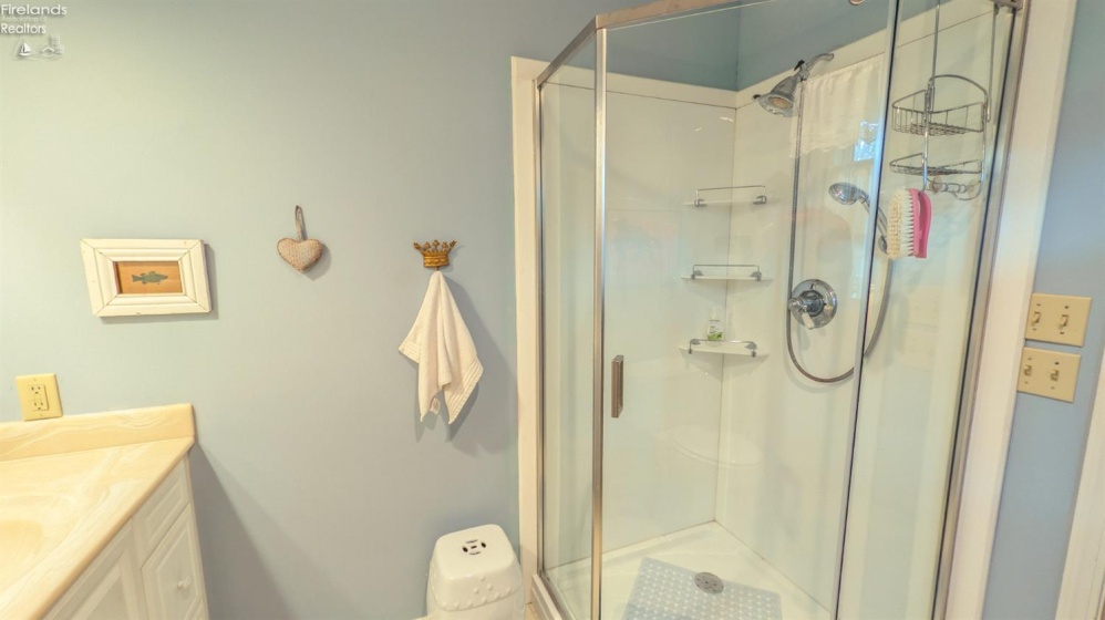 3617 Karwood Drive, Port Clinton, 43452, 3 Bedrooms Bedrooms, ,2 BathroomsBathrooms,Residential,For Sale,Karwood,20254783